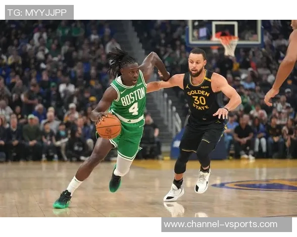 对阵绿军!费尔斯:我们会带着不服输劲头出战一定要拿下首胜 对阵绿军!费尔斯:我们会带着不服输劲头出战一定要拿下首胜