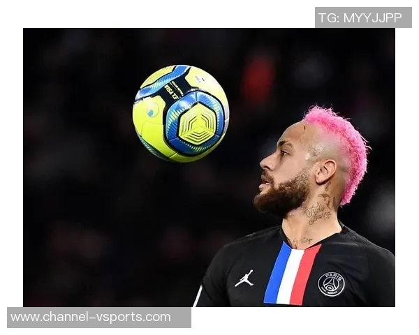 巴黎防线崩溃杜埃失误助攻莫雷拉轻松破门斯特拉斯堡逆转成功