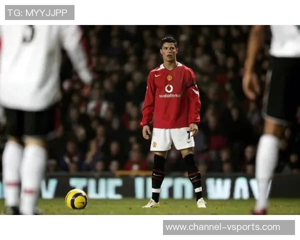 C罗补时任意球前自我激励却遗憾失误未能助队逆转胜局 C罗补时任意球前自我激励却遗憾失误未能助队逆转胜局