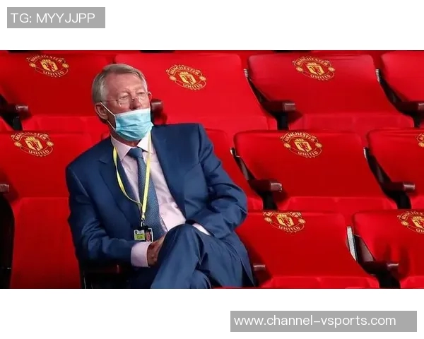 女友现场观战克莱表现失常末节未上场仅得8分失误2次令人失望 女友现场观战克莱表现失常末节未上场仅得8分失误2次令人失望